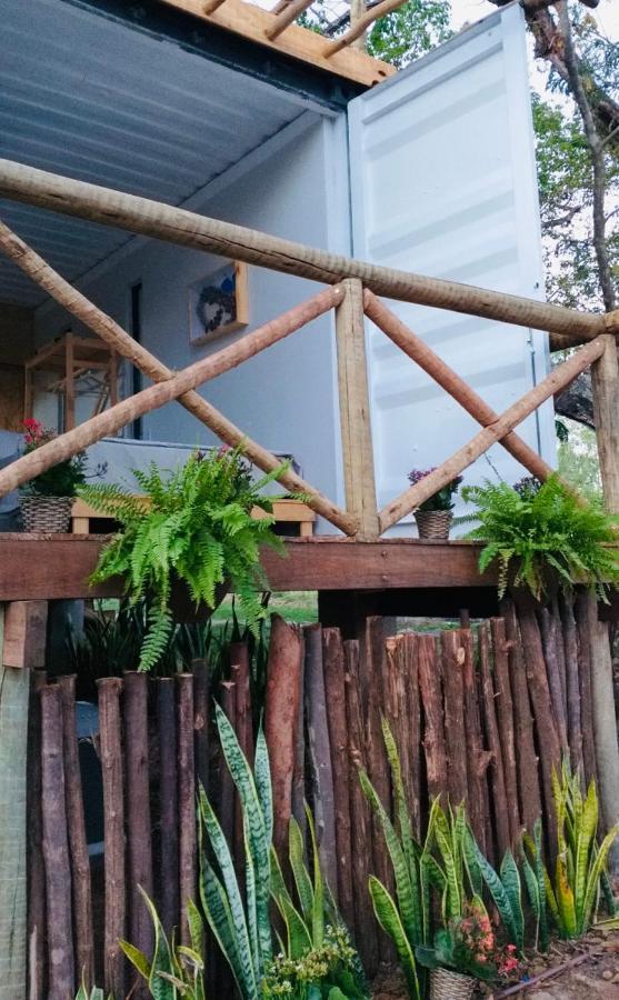 Hospedaria Boca Do Mato - Container Mambaí Eksteriør bilde